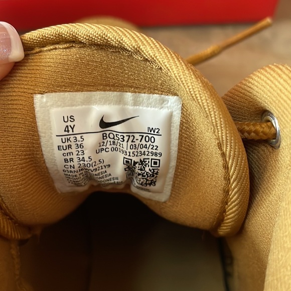 + NIKE + Manoa LTR Boot - Picture 9 of 10